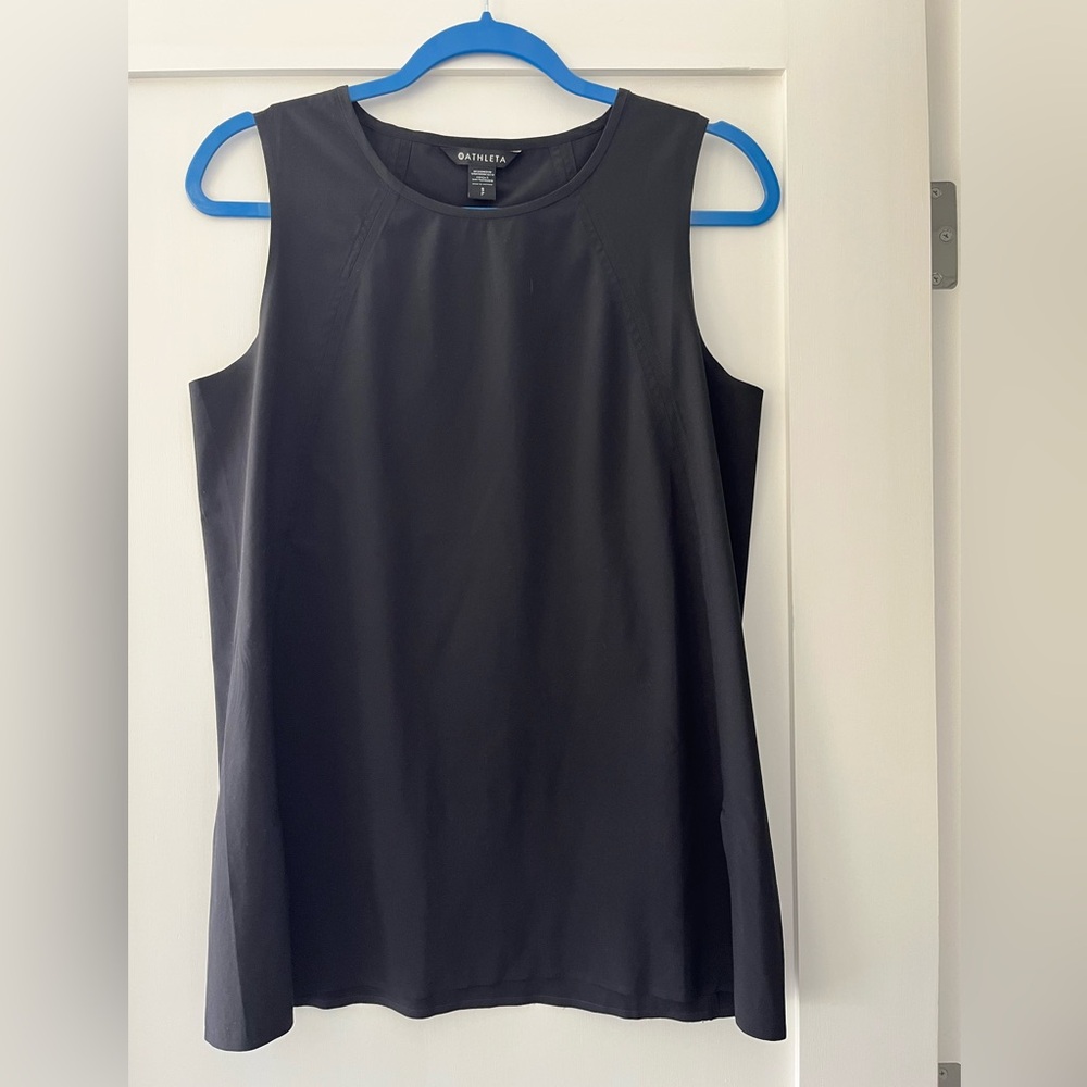 Athleta shirt small